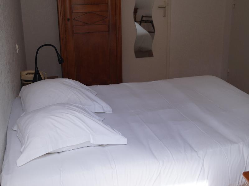 Hotel Des Ducs Nevers Buitenkant foto